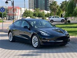 تسلا موديل 3